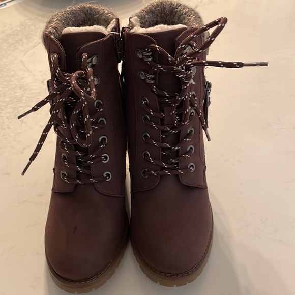 Chelsee combat Plum Boot with chunky heel - Picture 5 of 15